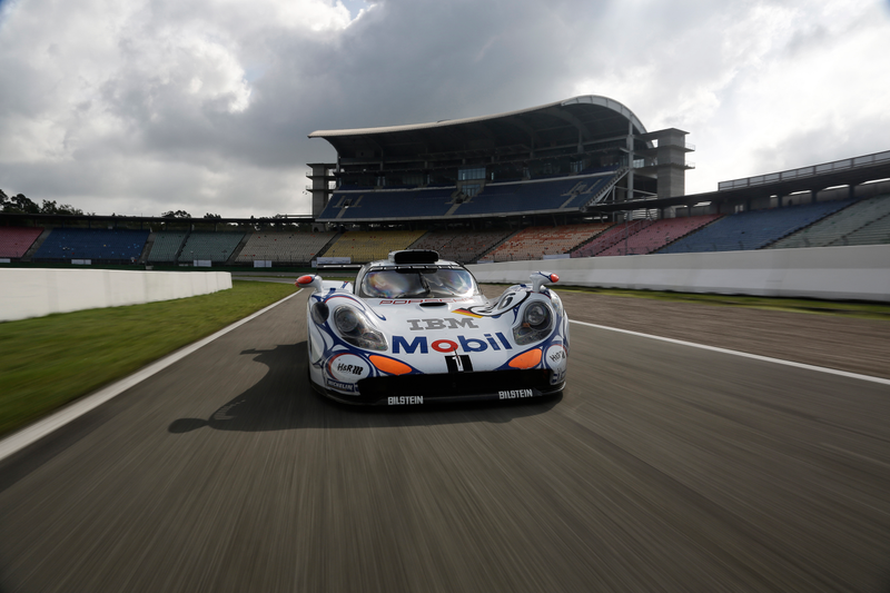 Illustration for article titled Here Are Some Classic Le Mans Porsche Wallpapers, You're Welcome!